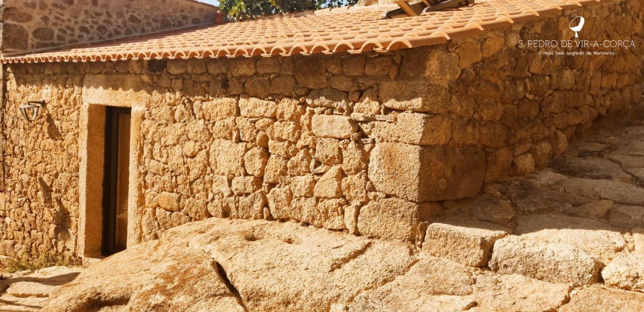 Casa Do Meio Em Quinta De Sao Pedro De Vir-A-Corca Monsanto Eksteriør bilde